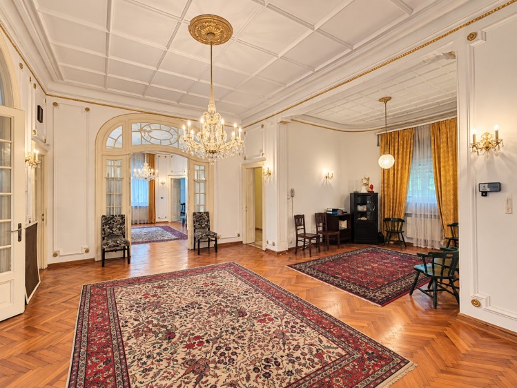 Representative historic villa for sale &ndash; Kiseleff &ndash; Triumph Arch, Bucharest