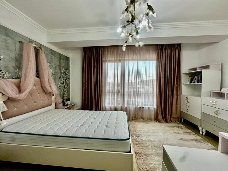 Fully furnished and equiped villa for rent 5 room Pipera area, Bucharest