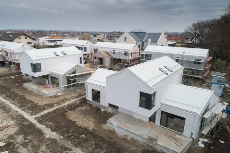 Vila moderna 5 camere intr-un complex exclusivist, intre padure si lac, Laguna Albastra, judetul Ilfov