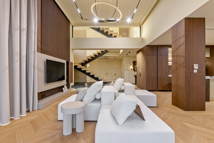 Vila moderna de vanzare 6 camere Pipera-Jolie Ville, cartier nou, Bucuresti