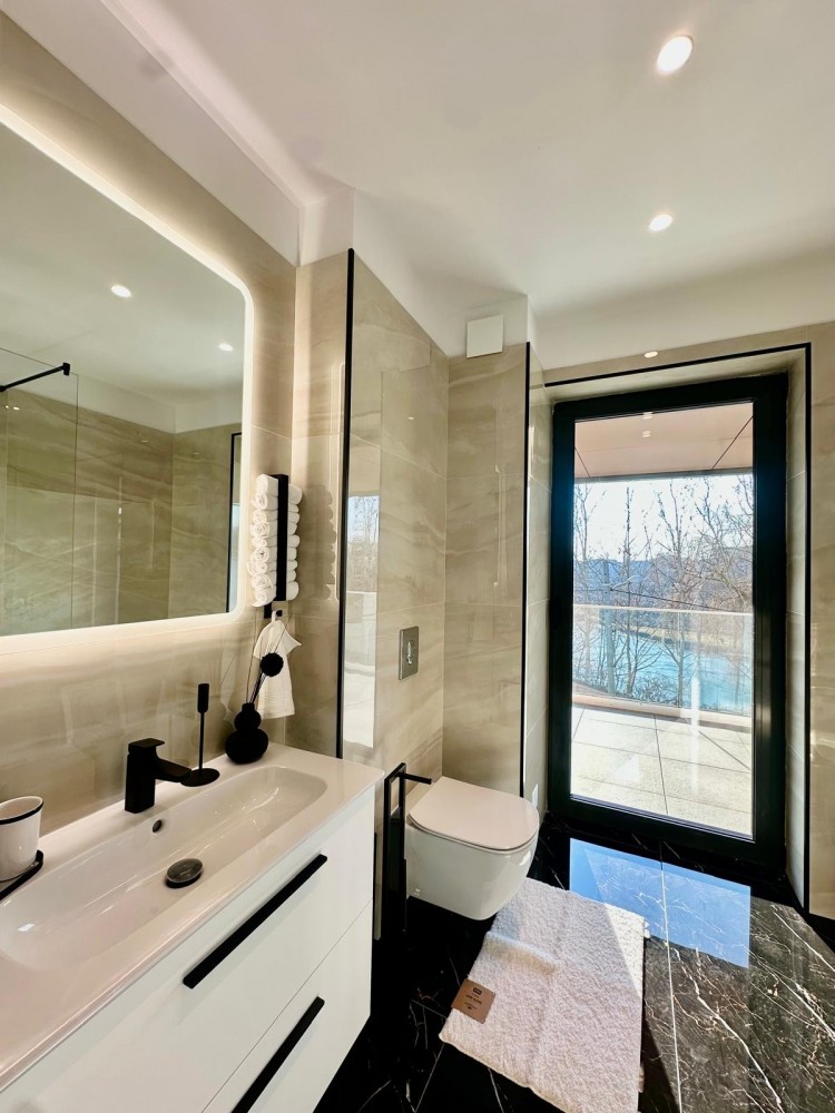 Vila noua de inchiriat 5 camere zona Pipera, Bucuresti 331 mp