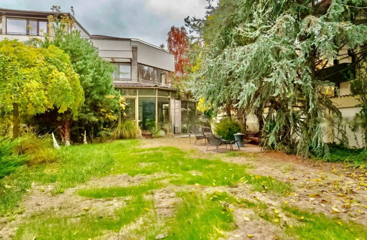 Vila premium tip duplex de vanzare 5 camere zona Iancu Nicolae,Bucuresti