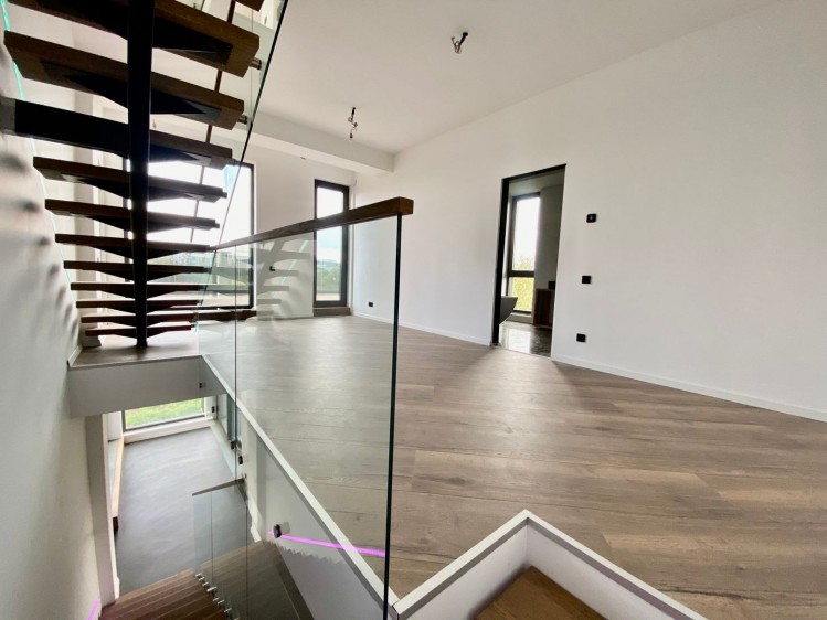Smart villa for sale 5 rooms AviatieiPipera area, Bucharest Regatta