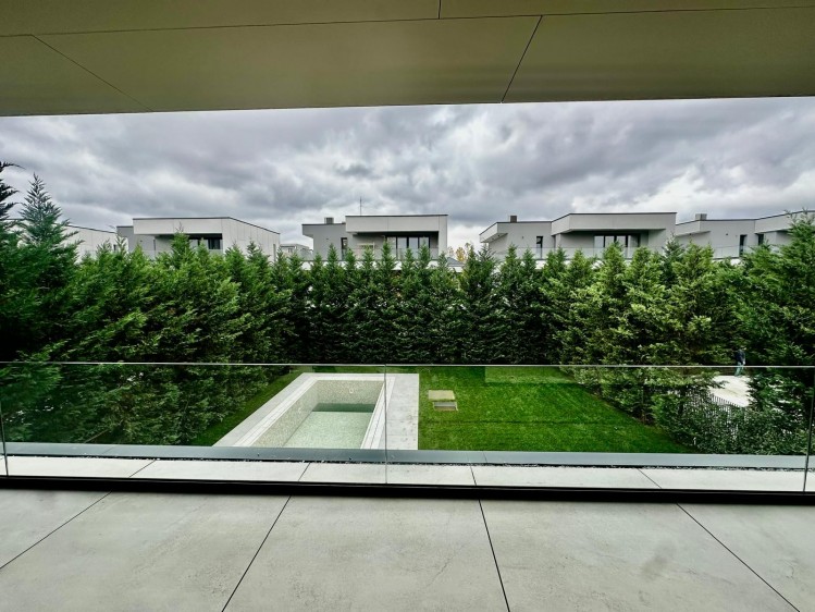 Smart villa for sale 7 rooms Iancu Nicolae area - Bristih School, Bucharest