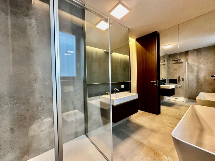 Smart villa for sale 7 rooms Iancu Nicolae area - Bristih School, Bucharest