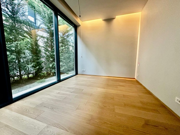 Smart villa for sale 7 rooms Iancu Nicolae area - Bristih School, Bucharest