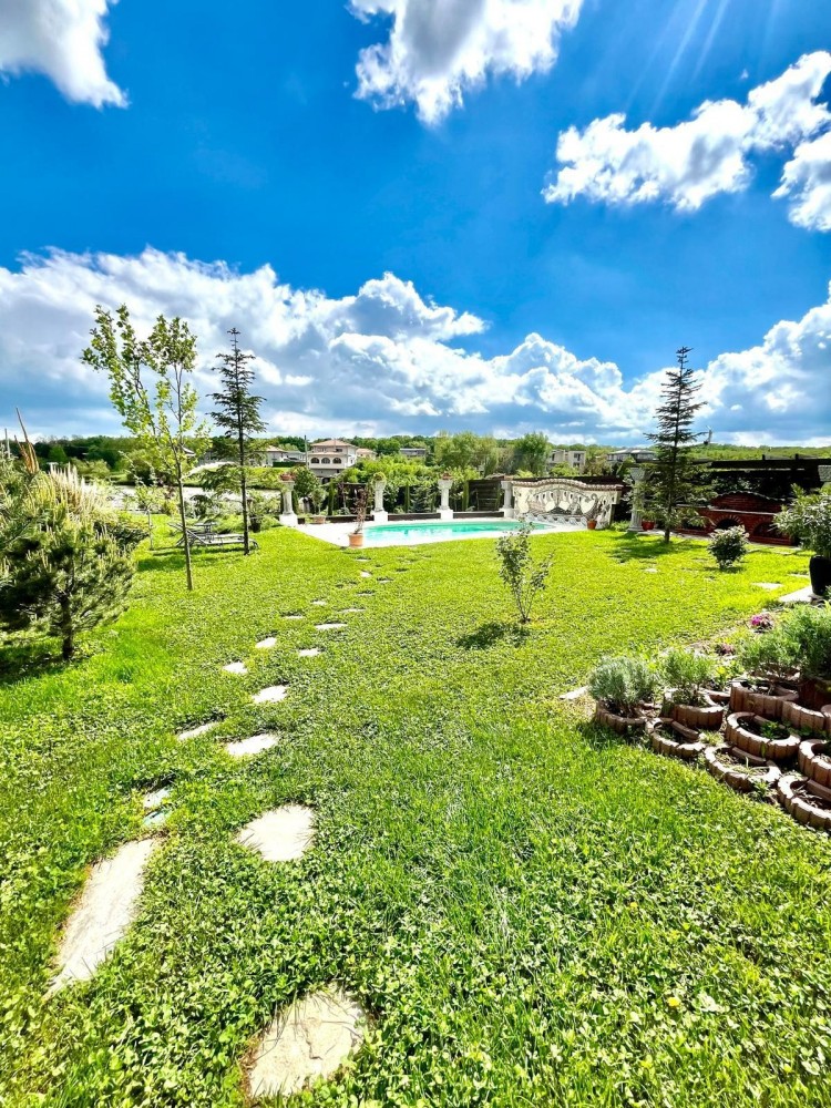 Vila speciala 8 camere, vedere superba, piscina, Corbeanca - Lac, judetul Ilfov