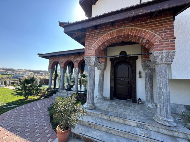 Vila speciala 8 camere, vedere superba, piscina, Corbeanca - Lac, judetul Ilfov