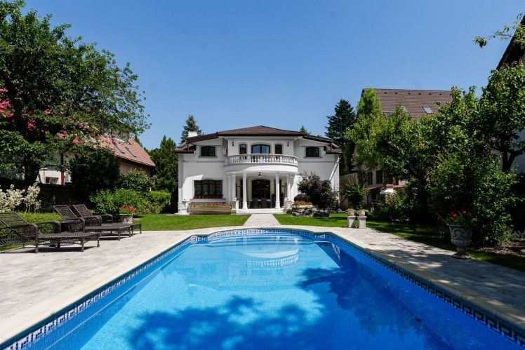 Vila speciala de vanzare zona Iancu Nicolae - British School, Bucuresti 564.5 mp