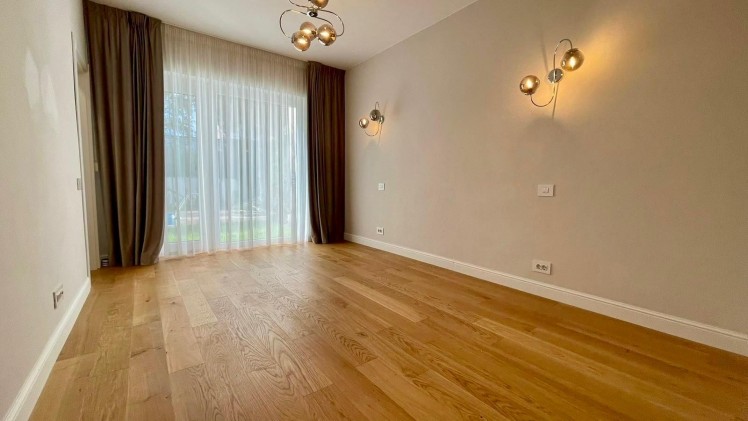 Vila tip duplex de vanzare 3 dormitoare, zona Iancu Nicolae - Padurea Baneasa, Bucuresti