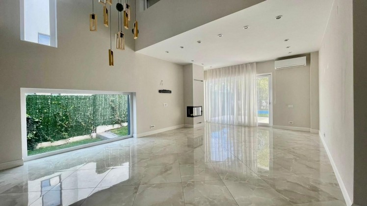 Vila tip duplex de vanzare 3 dormitoare, zona Iancu Nicolae - Padurea Baneasa, Bucuresti