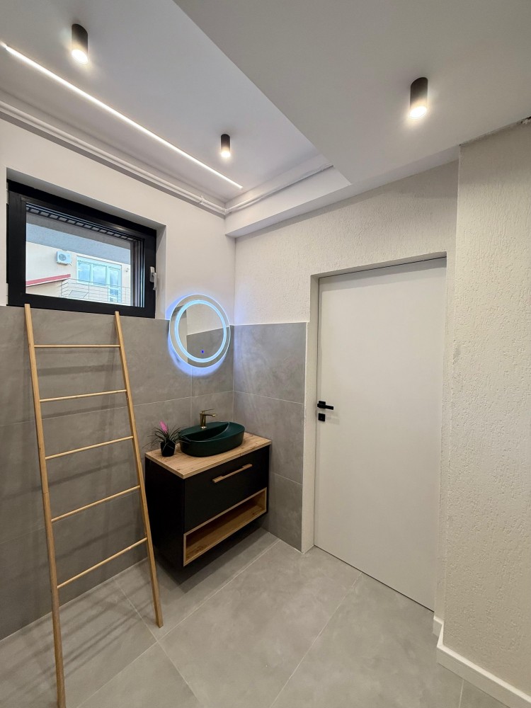 Duplex type villa for sale 6 rooms Iancu Nicolae - Jolie Ville area, Bucharest