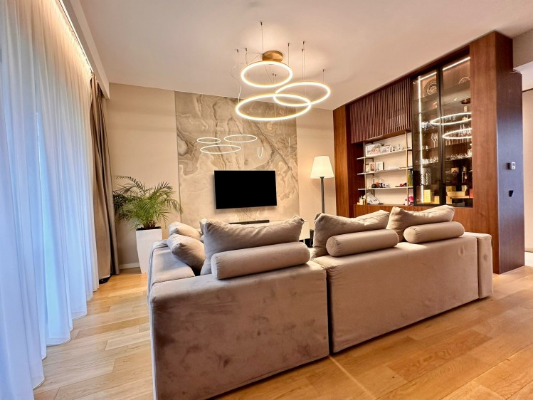 Semi-detached villa for sale fully furnished and equipped 4 rooms Corbeanca area, Ilfov county