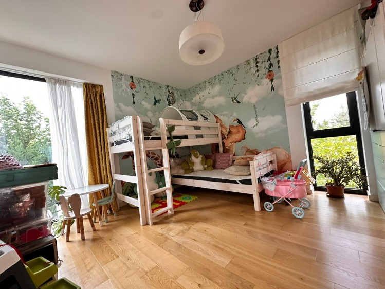 Semi-detached villa for sale fully furnished and equipped 4 rooms Corbeanca area, Ilfov county