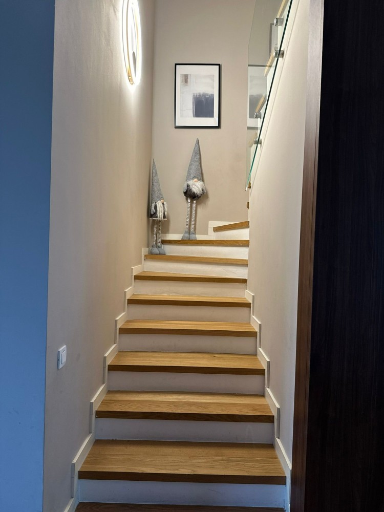 Semi-detached villa for sale fully furnished and equipped 4 rooms Corbeanca area, Ilfov county