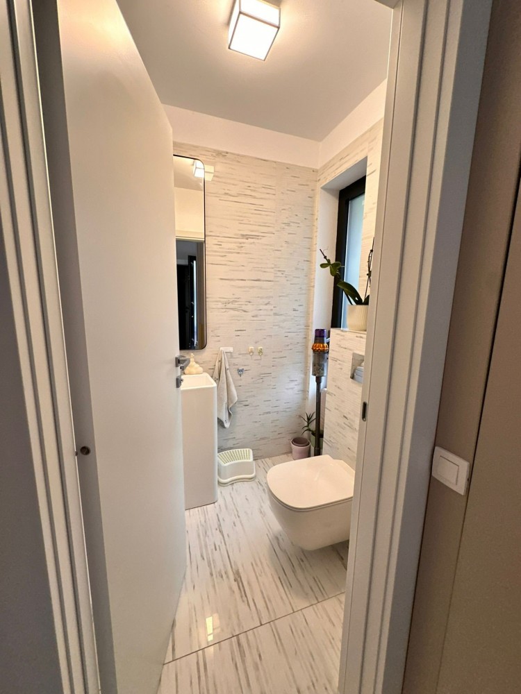 Semi-detached villa for sale fully furnished and equipped 4 rooms Corbeanca area, Ilfov county