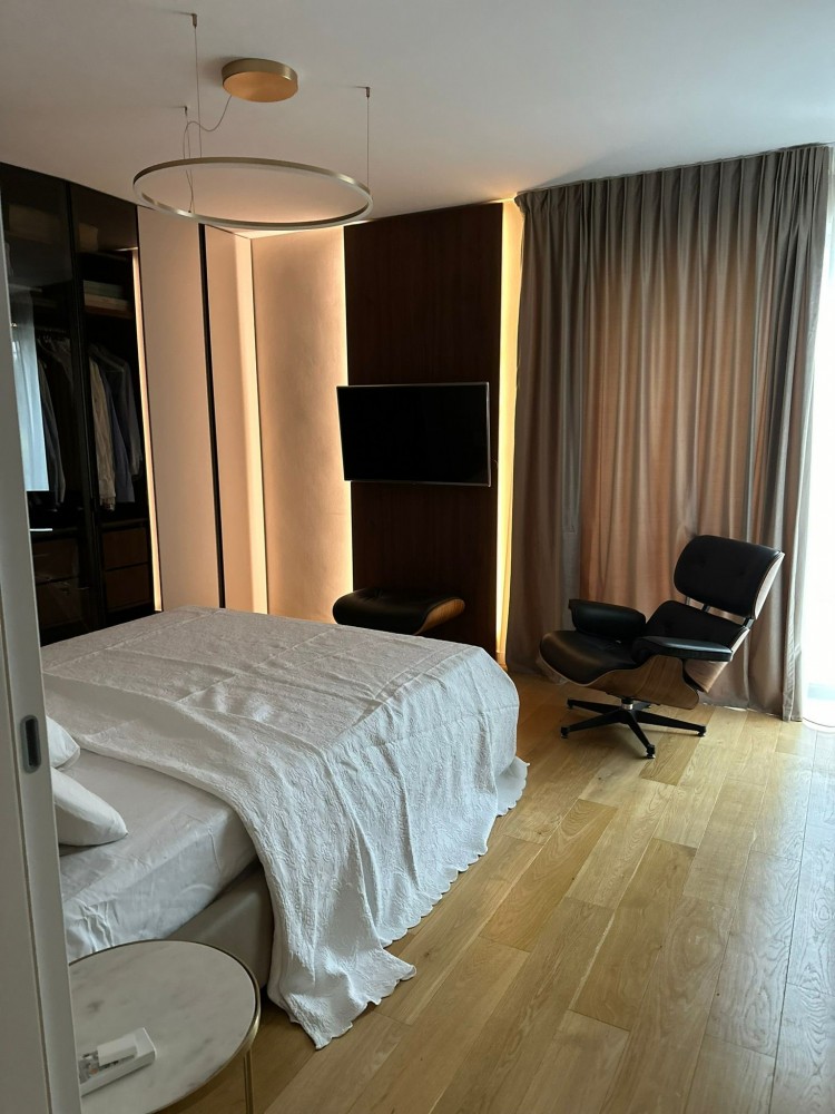 Semi-detached villa for sale fully furnished and equipped 4 rooms Corbeanca area, Ilfov county